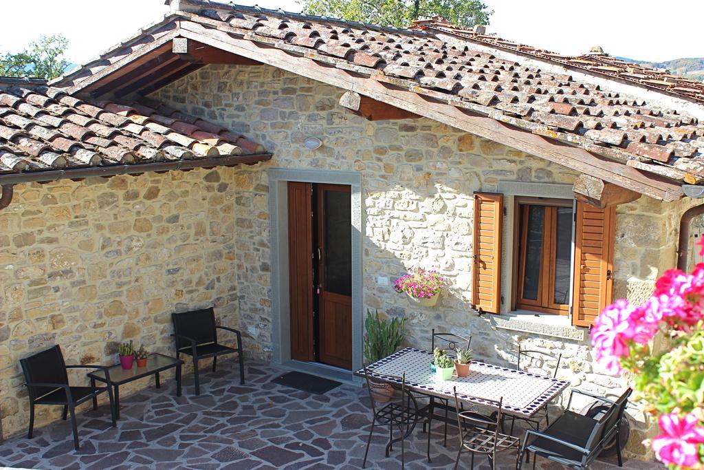Agriturismo Mandrioli Pratovecchio Eksteriør billede